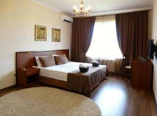 Мини-отель Henry Ford Mini Hotel Одесса Улучшенный двухместный номер с 2 отдельными кроватями-6