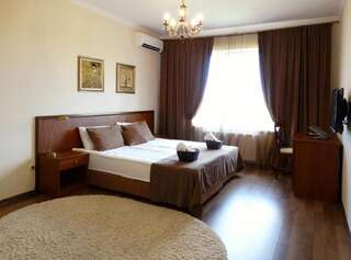 Мини-отель Henry Ford Mini Hotel Одесса Улучшенный двухместный номер с 2 отдельными кроватями-13